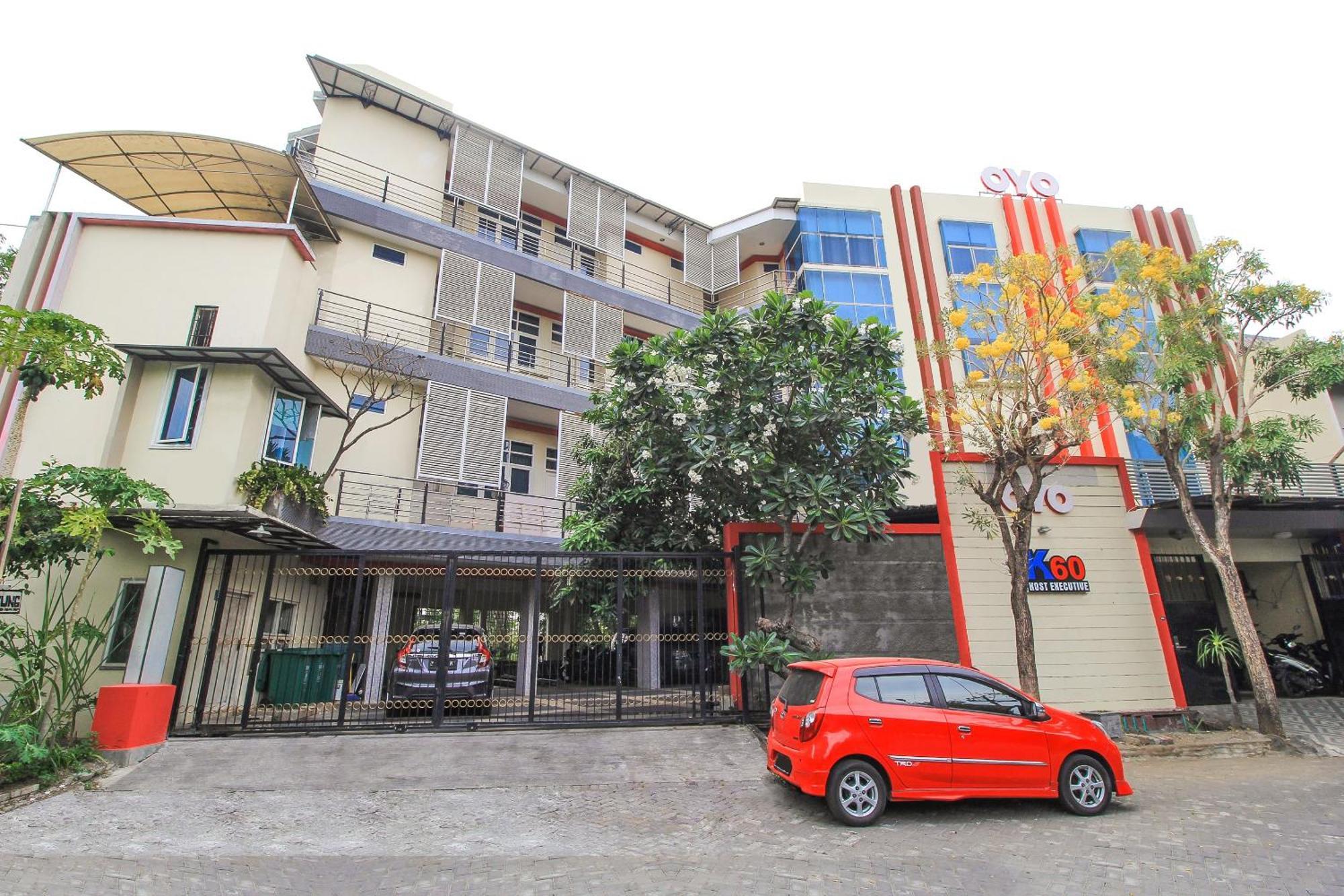 Super Oyo Capital O 175 K-60 Residence Surabaya Esterno foto