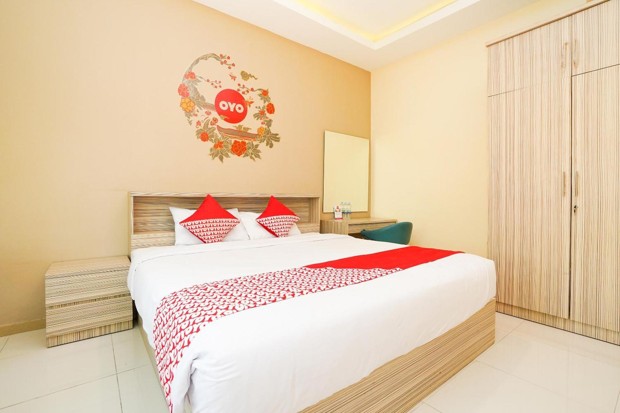Super Oyo Capital O 175 K-60 Residence Surabaya Esterno foto