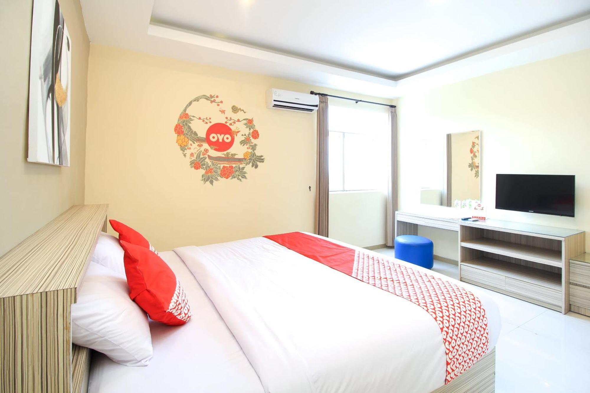 Super Oyo Capital O 175 K-60 Residence Surabaya Esterno foto